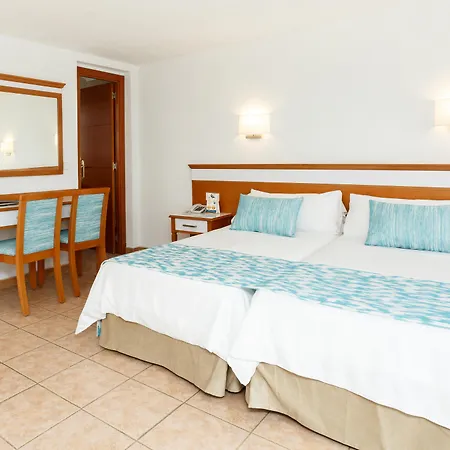 Globales Pueblo Andaluz San Pedro de Alcántara