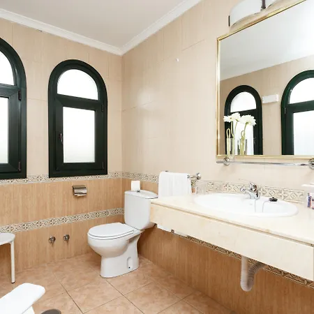 Hotel Globales Pueblo Andaluz San Pedro de Alcántara