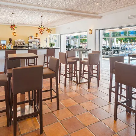 Hotel Globales Pueblo Andaluz San Pedro de Alcántara