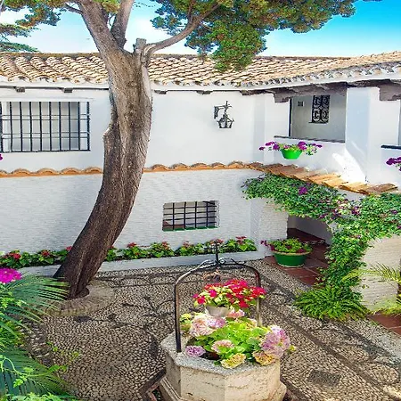 Globales Pueblo Andaluz Hotel 3*