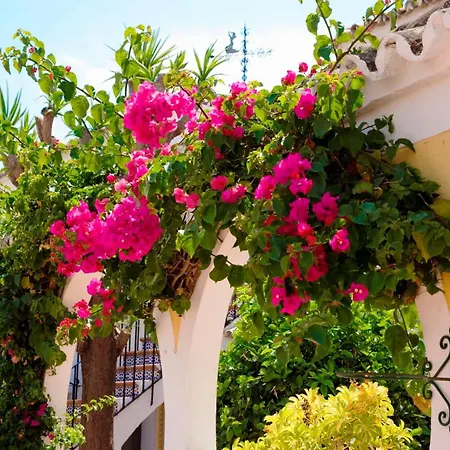 Hotel Globales Pueblo Andaluz San Pedro de Alcántara