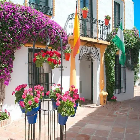 Globales Pueblo Andaluz San Pedro de Alcántara